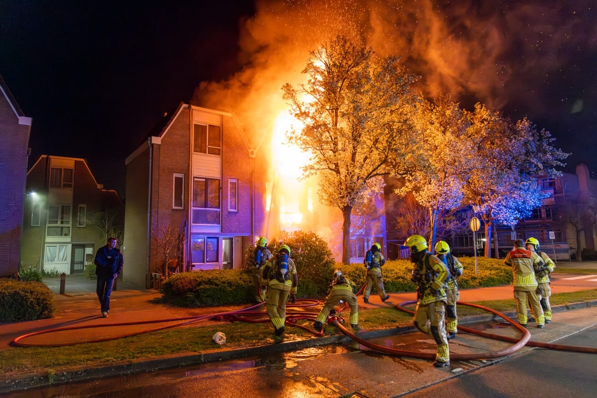 Nieuws uit Castricum: politie onderzoekt verwoestende woningbrand