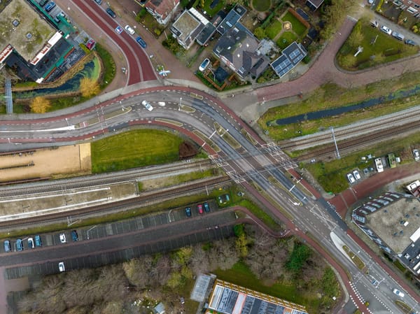 Nieuws uit Castricum: spoorwegovergang Beverwijkerstraatweg moet op de schop