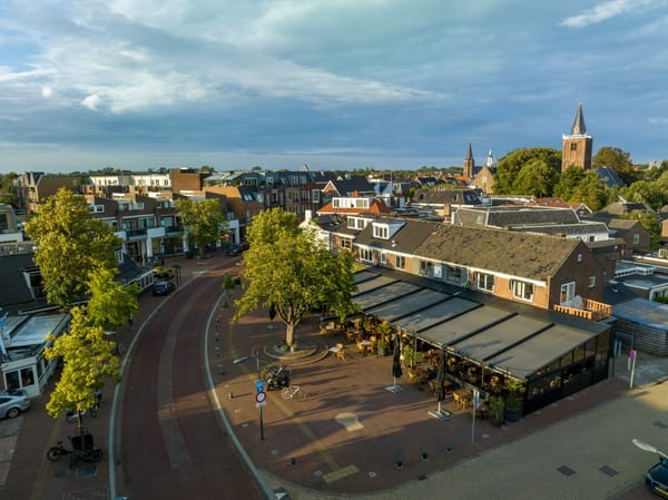 Nieuws uit Castricum: eenrichtingsverkeer op Dorpsstraat stap dichterbij